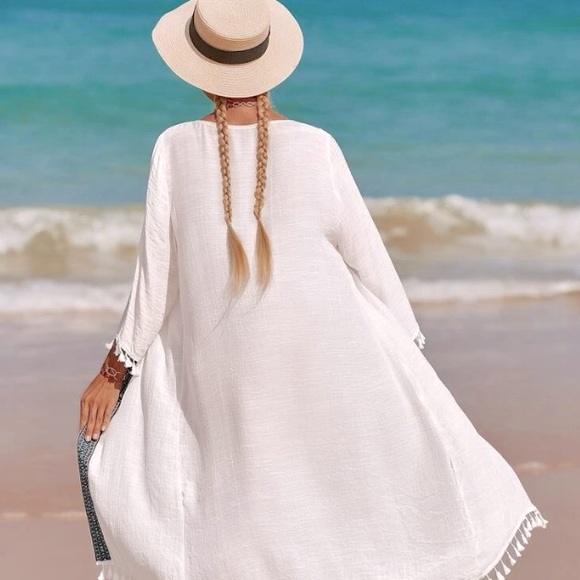Crisp White Tribal Tapestry Long Kimono Cover Up Robe With Tassels New 🐚 - Picture 6 of 6